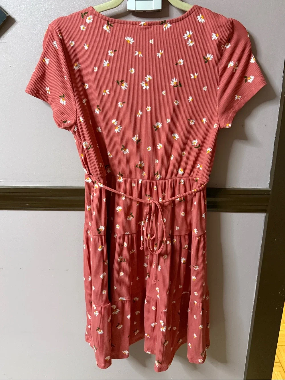 No Boundaries Coral Pink Floral Wrap Top Midi Dress Size M - Picture 2 of 3